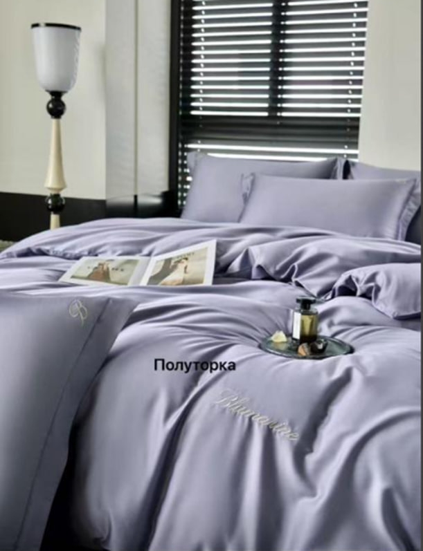 КПГ-434/ф Постельное белье Blumarine полуторка 150*210-1/ 180*230-1/ 50*70-2 фиолетовый с вышивкой Хлопок ( Плотность 100)