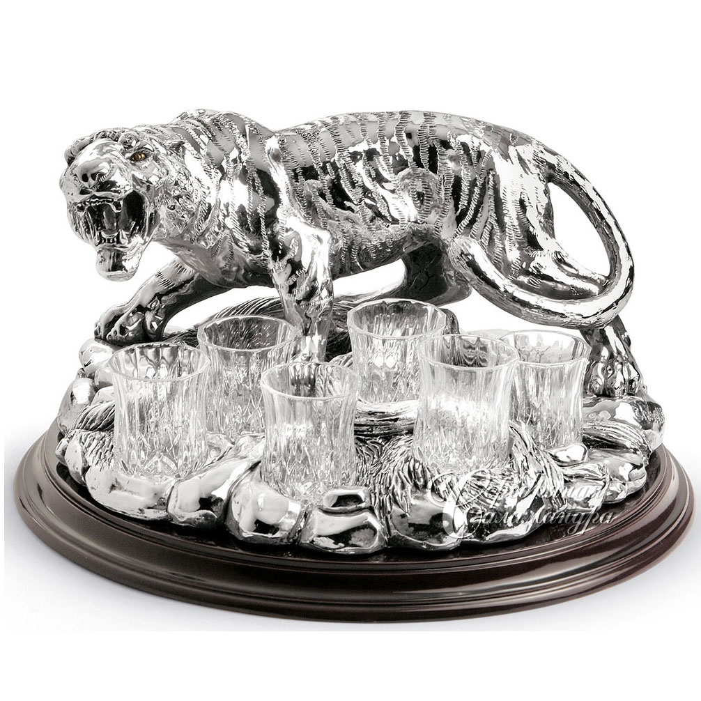 Иг-2072500 Набор для водки "Тигр" 6 стопок на подставке Chinelli