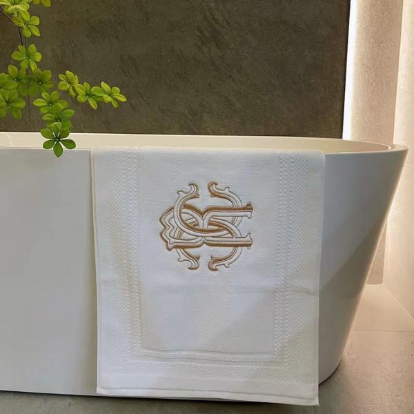 КПГ-287/бел Коврик для ванной  ROBERTO CAVALLI  100% Египетский хлопок 50*80см цвет белый шт