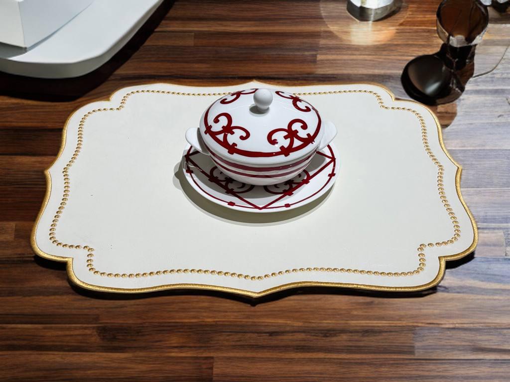 JS-44 Бульоница с крышкой с блюдцем Jessica Красный