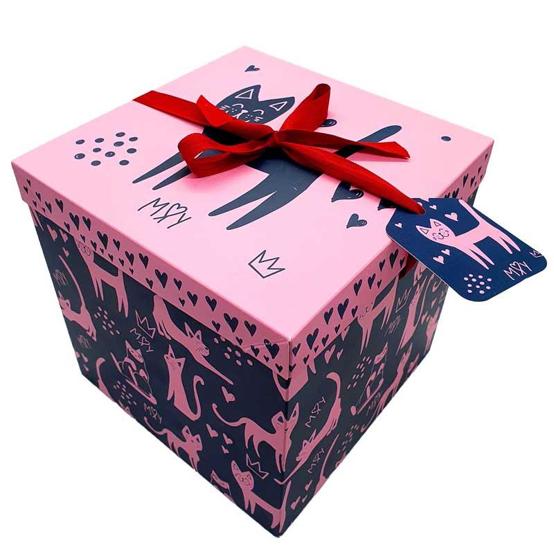 Кп-2 Коробка подарочная бокс 18х18х18см  (классический) с открыткой и наполнителем